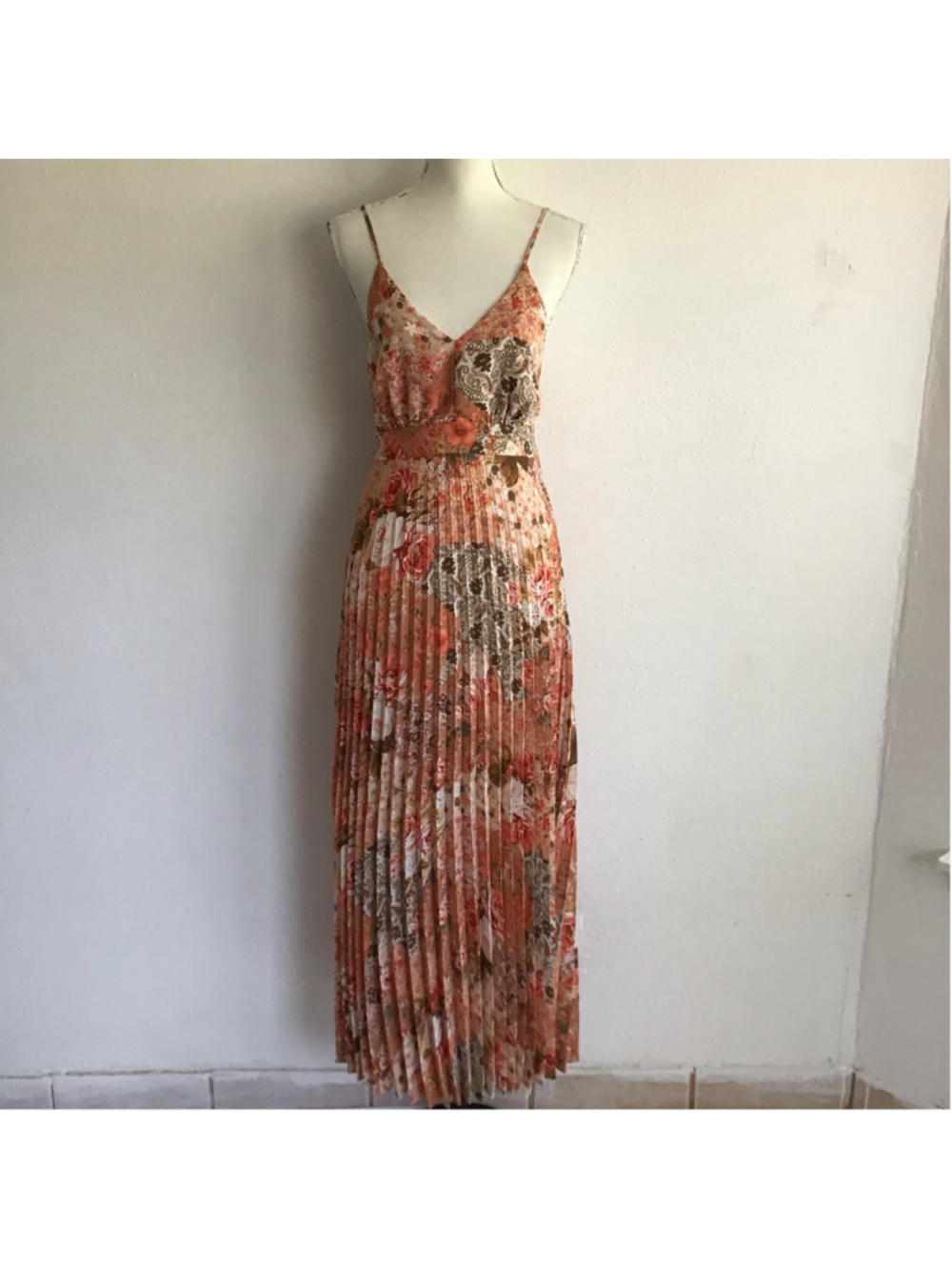 Jessica Simpson Women Elegant Vibrant Pleated Maxi Dress Size M Orange Brownesle